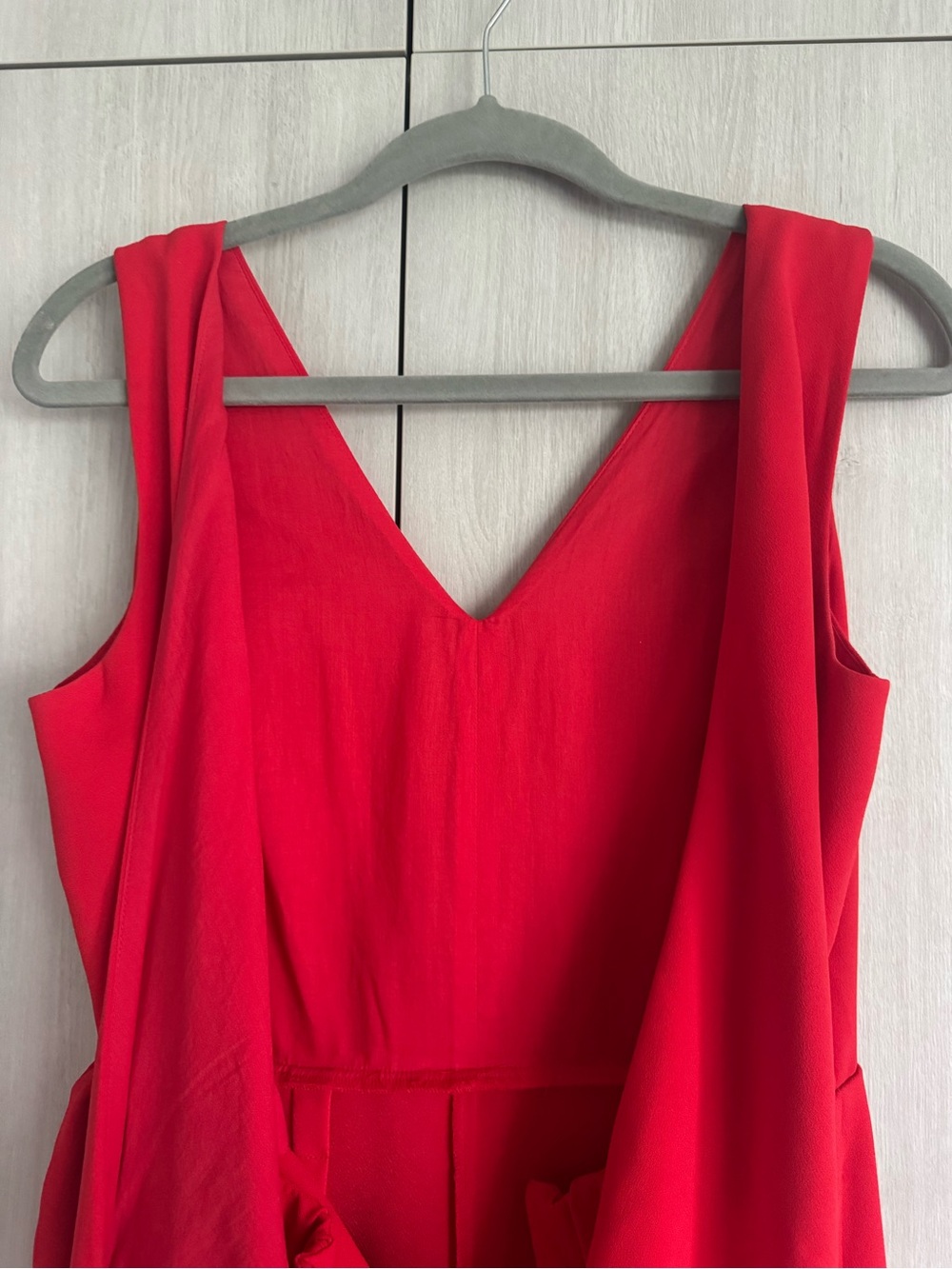 J. Crew Red Sleeveless V-Neck Tie-Waist Romper Sz 4 - Picture 9 of 9